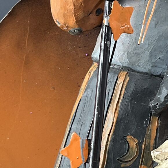 Halloween Decorative Scary Resin & Metal Witch Figurine Folk Art Rustic - Picture 14 of 15